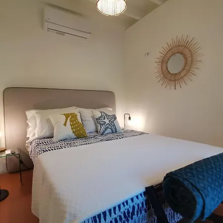 Maison d'hôtes Welcomebuddy - Wave N'sea - Beachfront Mosteiros (Azores)